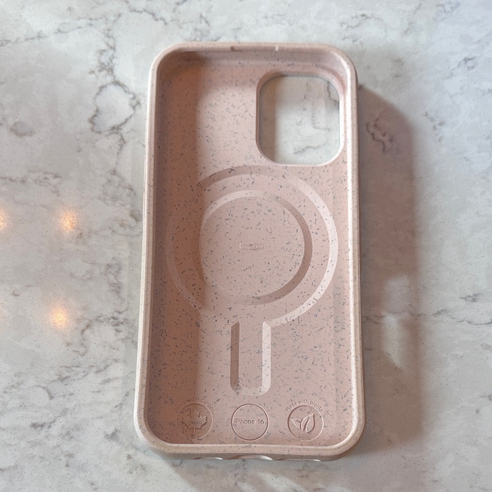 Pela iPhone 16 Case - Picture 3 of 3